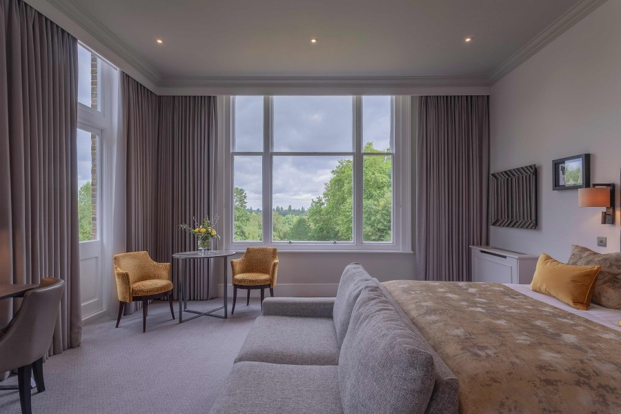 Oatlands Park Hotel Room overlooking the ake