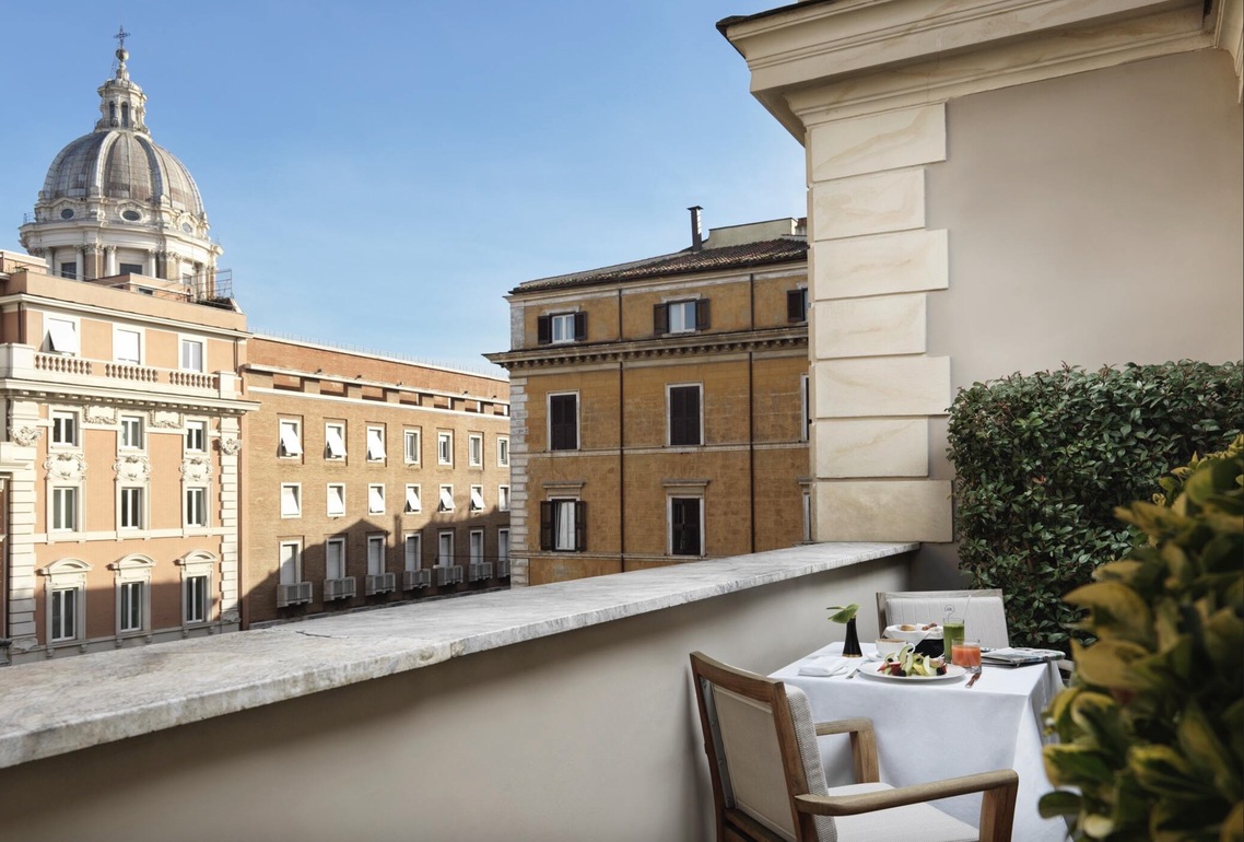Rome, Capri, and the Art of the Italian Summer