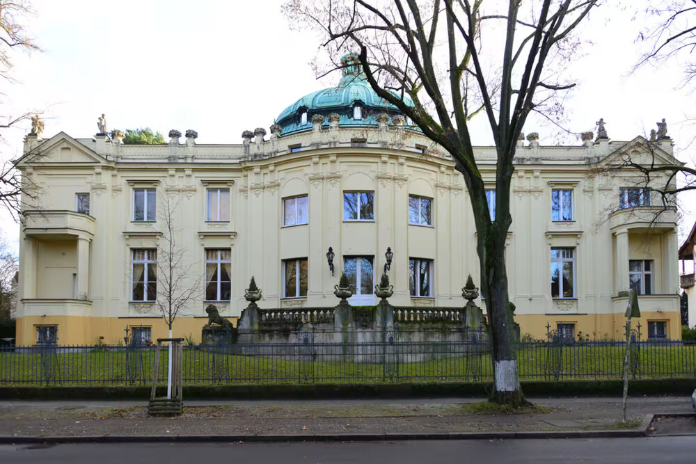 Löwenpalais Photo: Starke Foundation