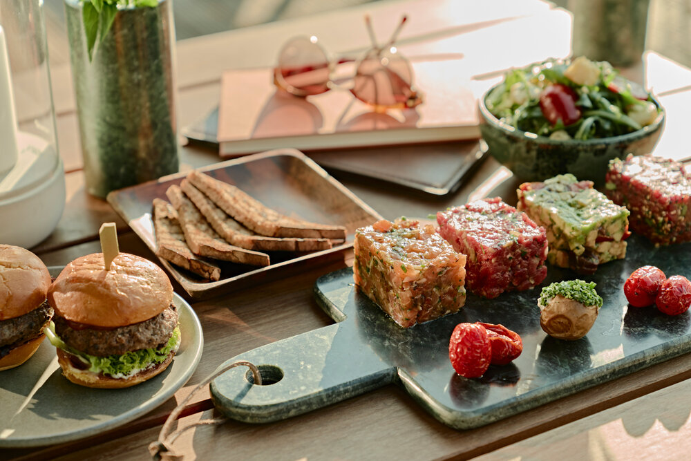 Side Hotel Snacks Photo: Side Hotel