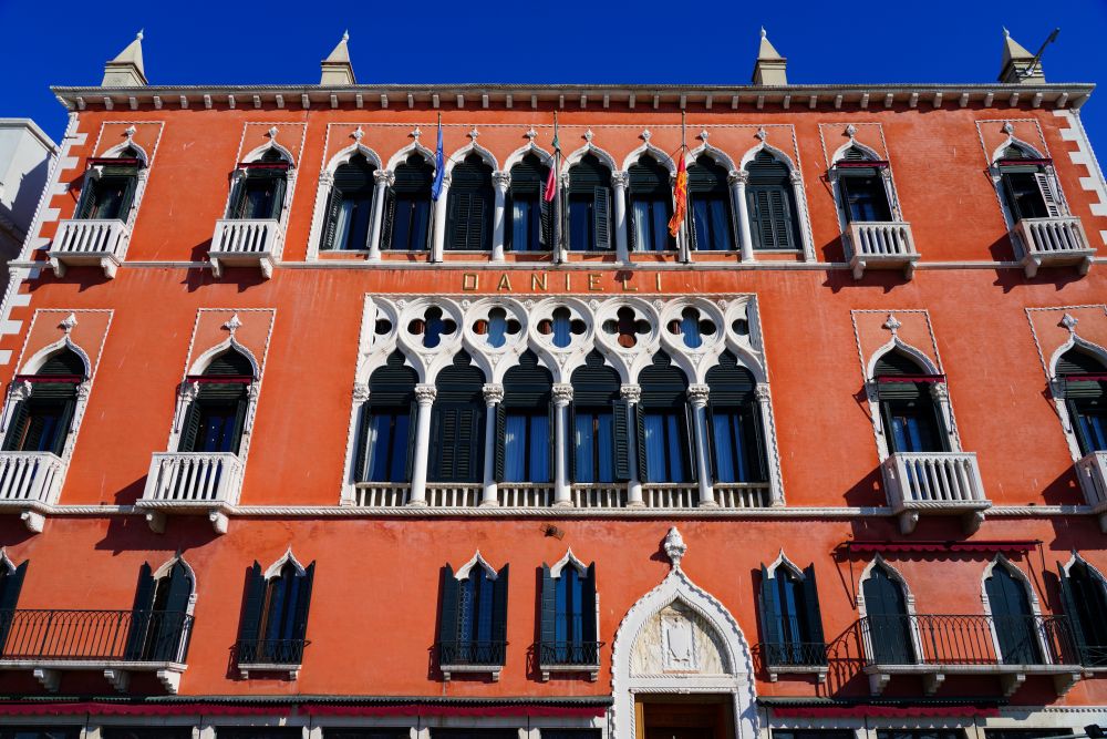 Shutterstock: Hotel Danieli