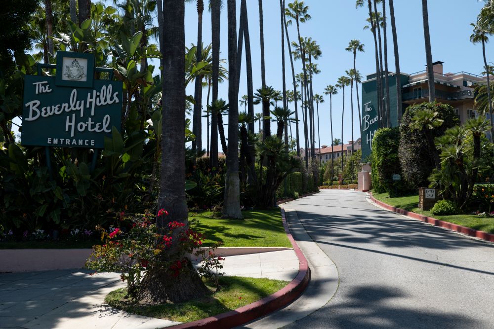 Shutterstock: Beverly Hills Hotel