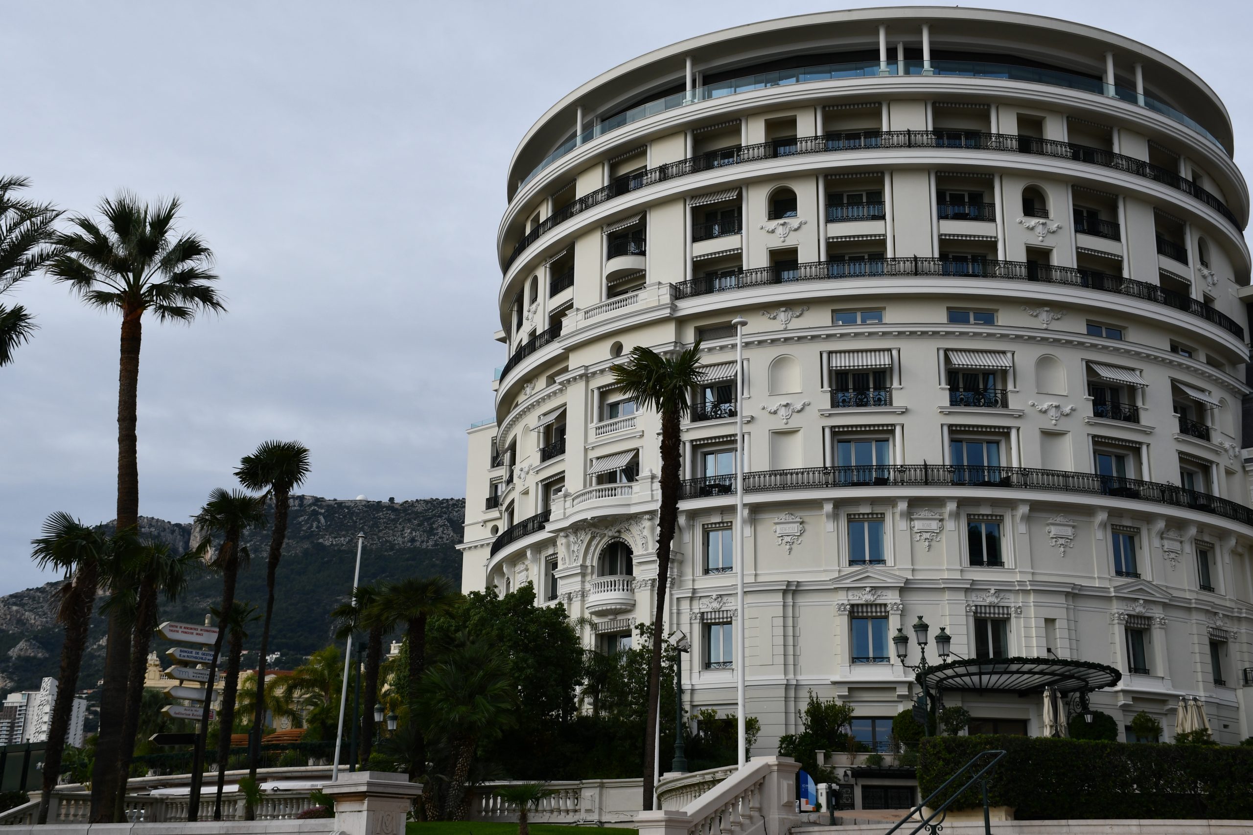 Shutterstock: Hôtel de Paris Monte-Carlo